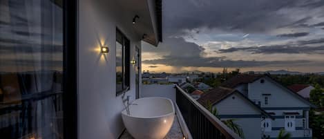 Bañera profunda