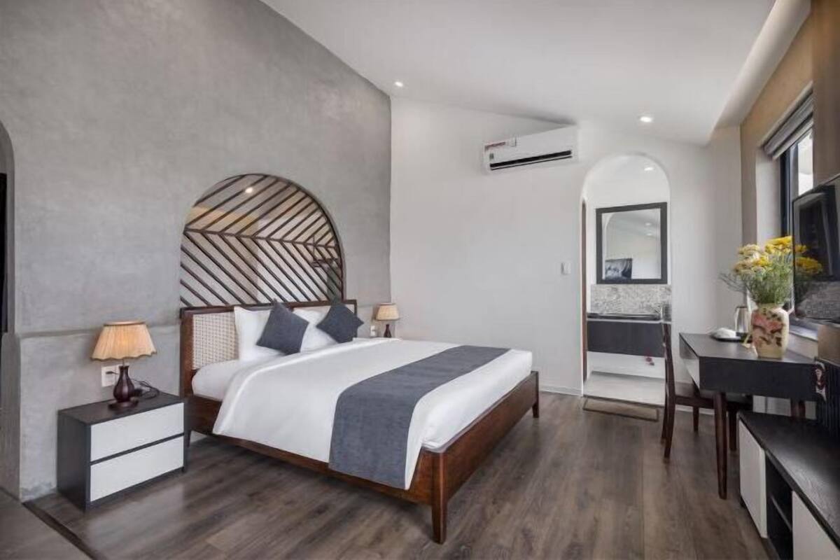 Premium bedding, memory foam beds, desk, laptop workspace