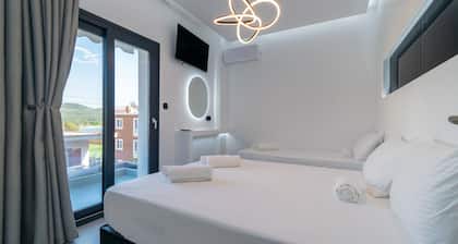 SithoniaRS Luxury 1st Floor Apartment With SeaView