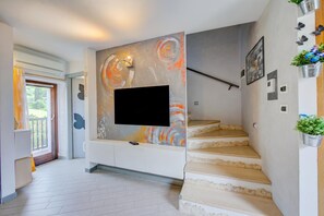 Family Apartment, Multiple Bedrooms (Casa Gio Few Minutes from the Lake) | Interior - Casa Gio Few Minutes From the Lake (Riva del Garda)