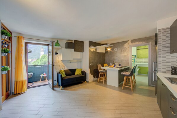 Family Apartment, 2 Bedrooms (Casa Gio Few Minutes from the Lake) | Living room | TV