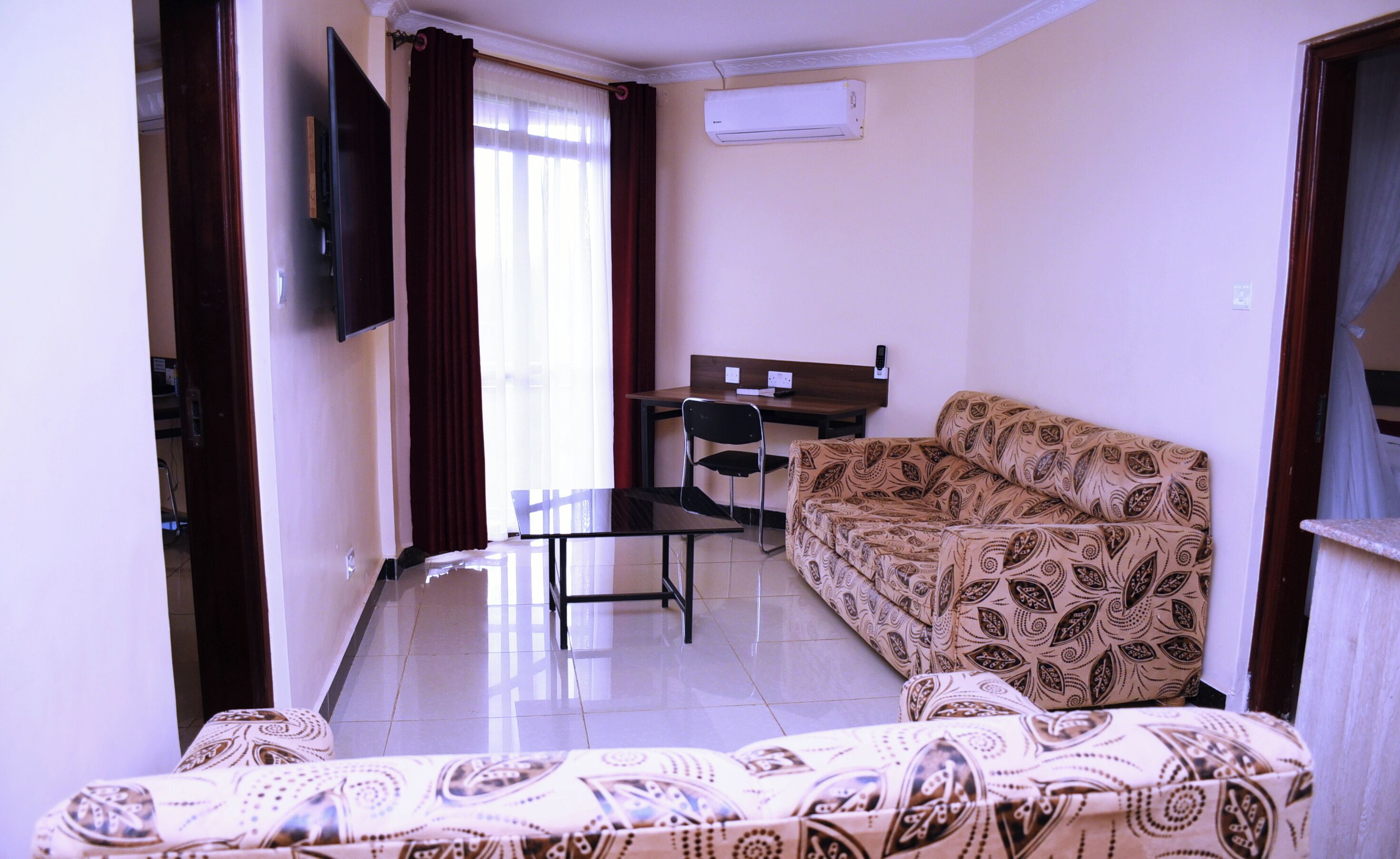 superior suite | living area | flat-screen tv, netflix, streaming services