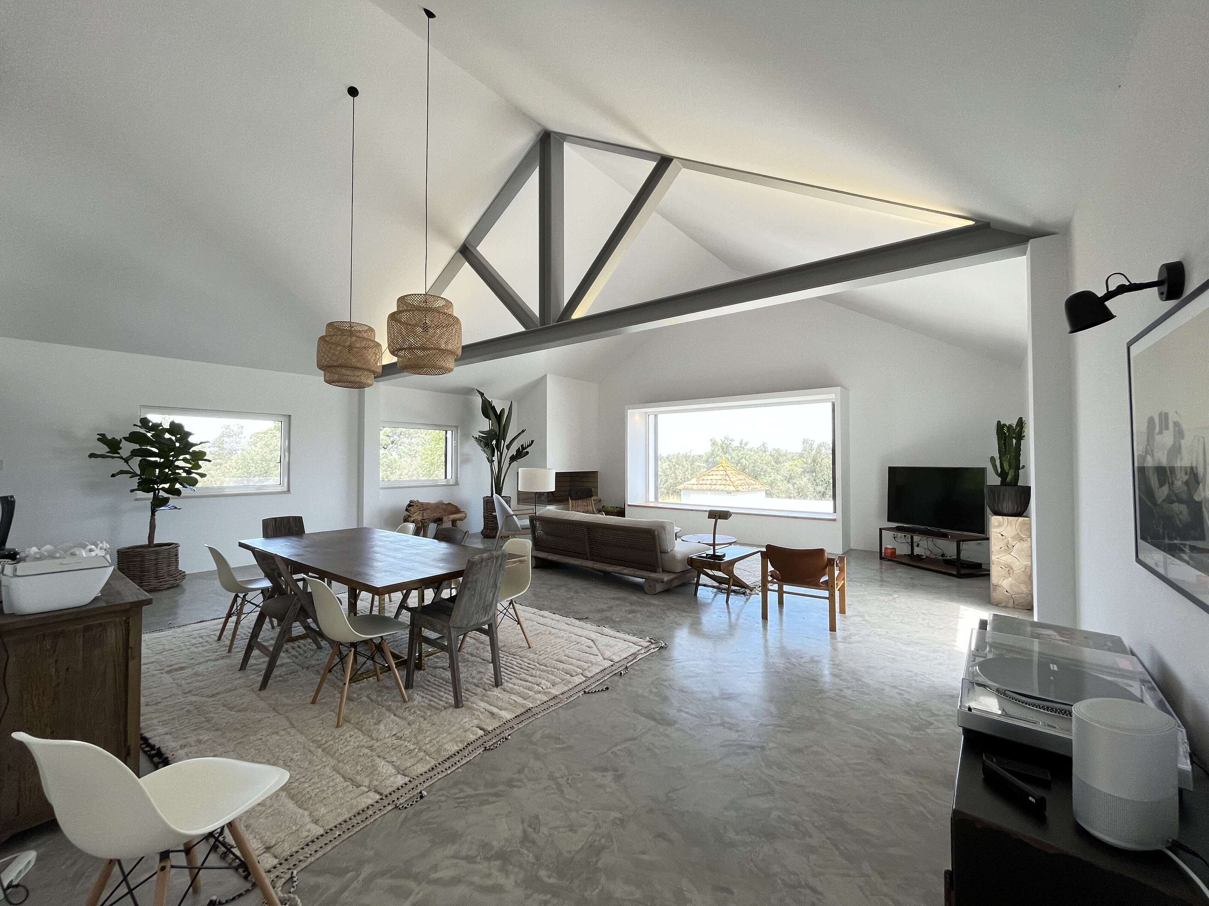 Exclusive Villa | Living area | 40-inch LCD TV with cable channels, TV