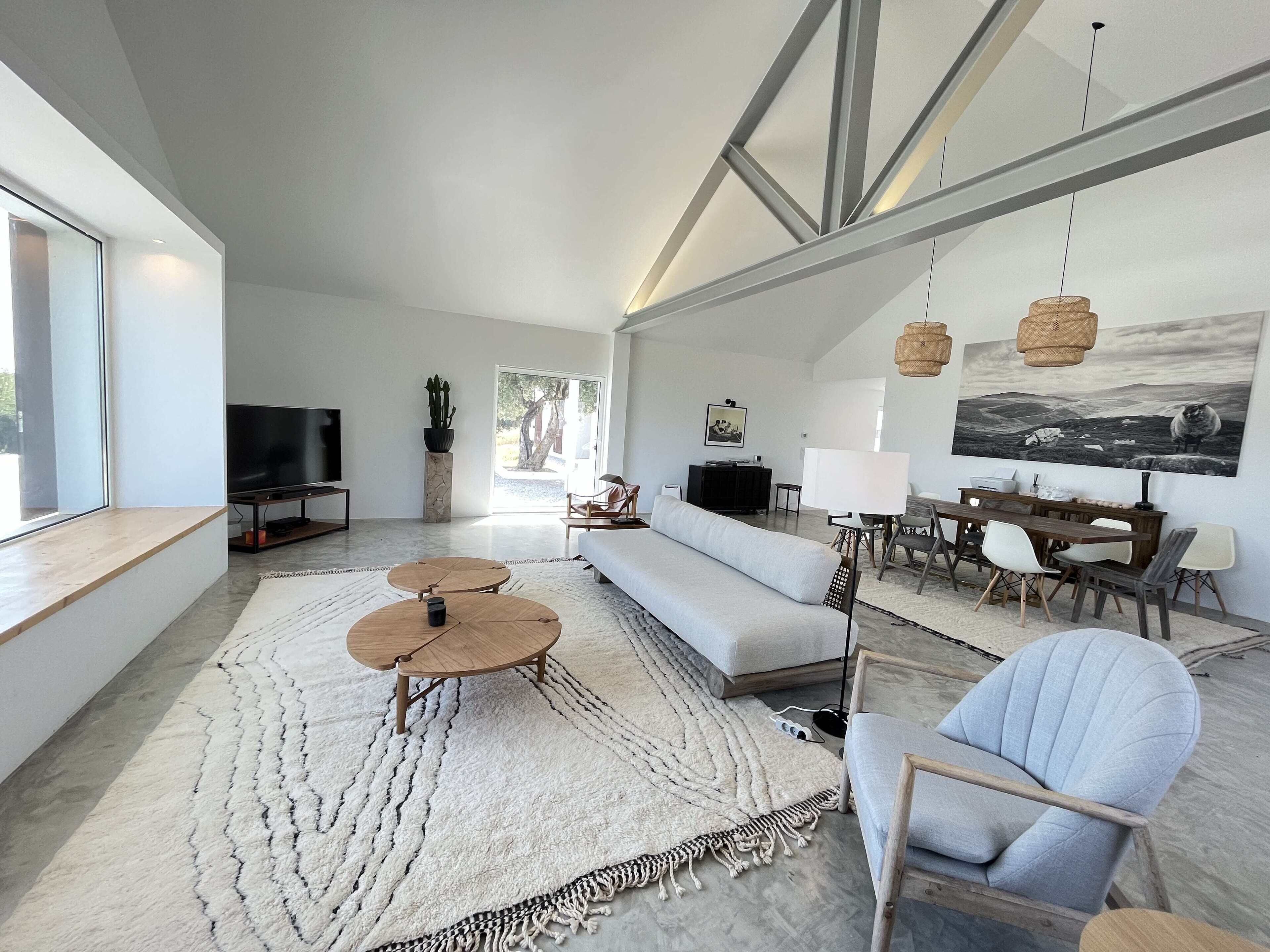 Exclusive Villa | Living area | 40-inch LCD TV with cable channels, TV