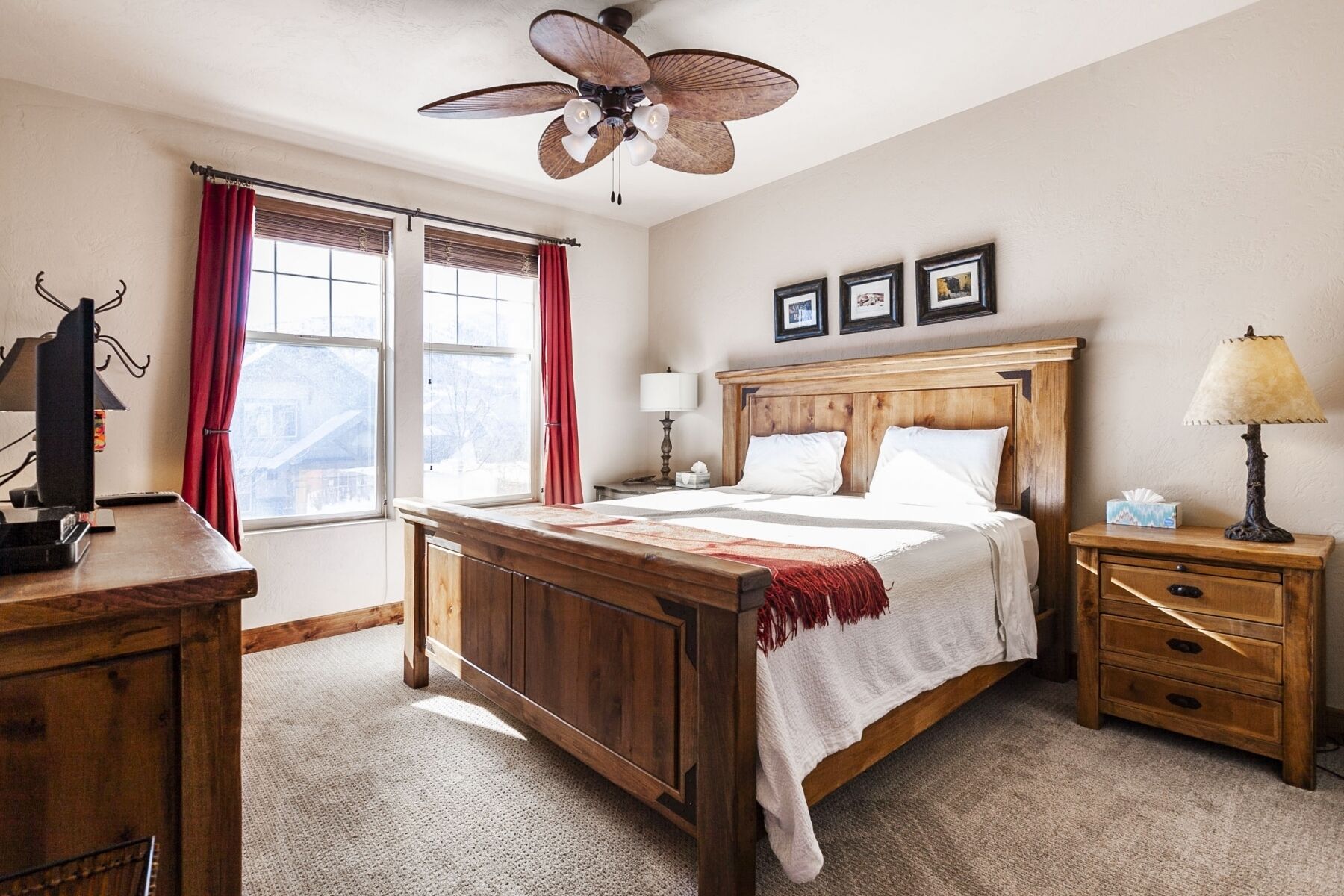 Master bedroom - King