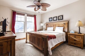 Master bedroom - King