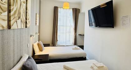 Carlton Courth Hotel Eastbourne