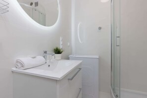 Douche, savon, shampoing