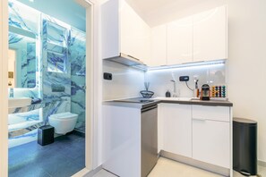 Macchina per tè/caffè, bollitore elettrico, pentole/stoviglie/utensili