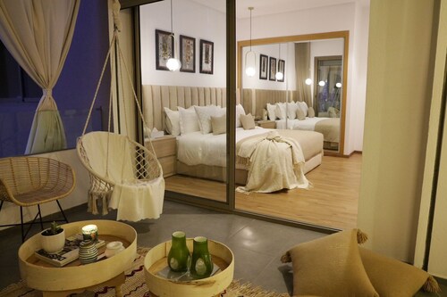 Cest un Petit Bijoux Tout Neuf et Bien Décoré par un Architecte Dintérieur