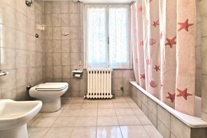 Bidet