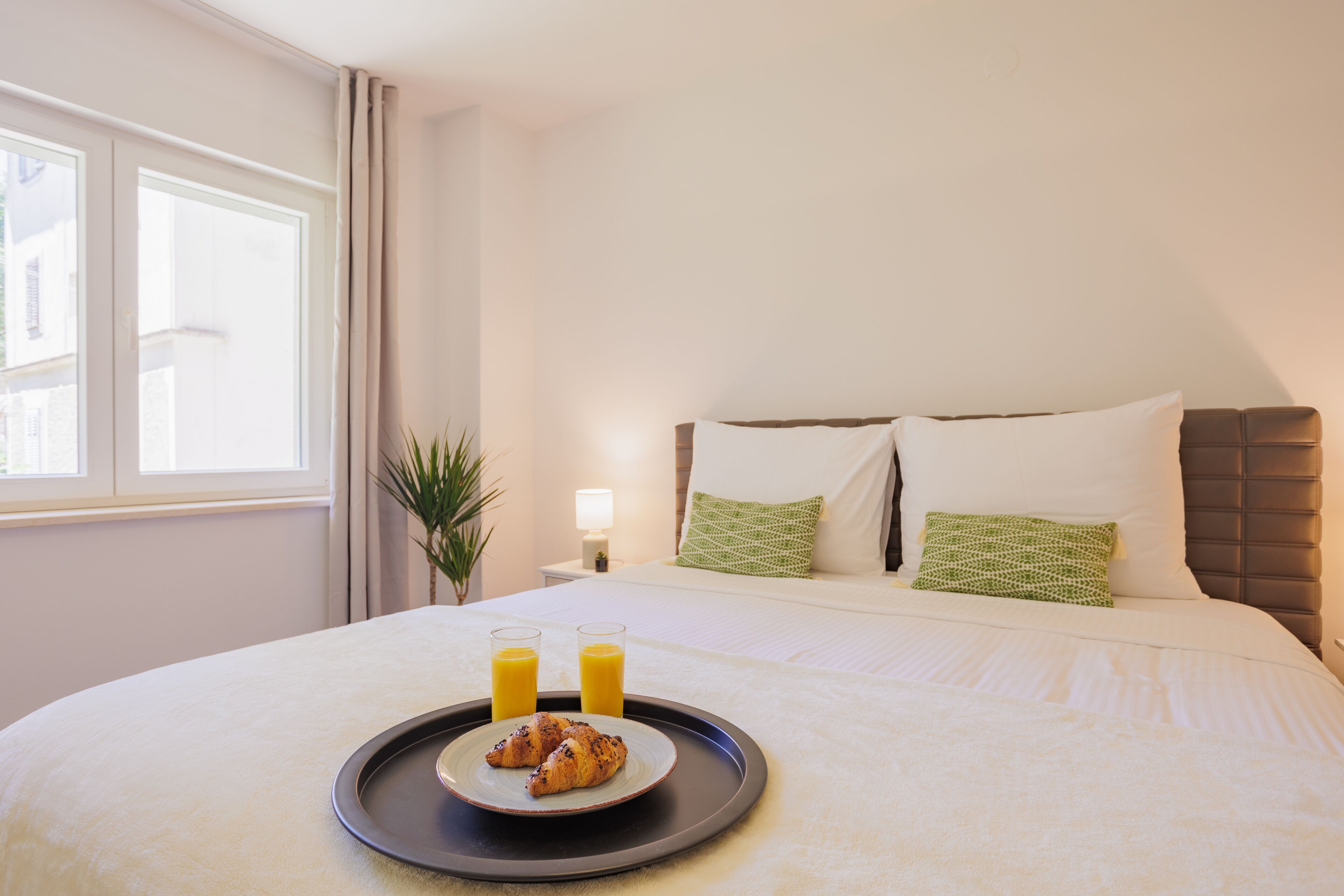 1 bedroom, iron/ironing board, travel cot, free WiFi