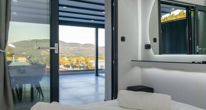 SithoniaRS Luxury 2nd Floor Roofgarden Apartment With Unique Seaview