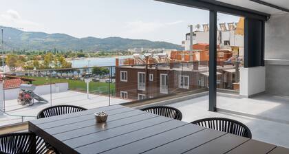 SithoniaRS Luxury 2nd Floor Roofgarden Apartment With Unique Seaview