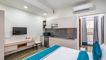 Studio, 1 Tempat Tidur King | Meja kerja, ruang kerja ramah laptop, dan Wi-Fi gratis