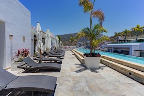 Piscine à débordement, piscine sur le toit