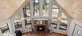 Meadow View Manor | Hot Tub~Billiards~King Beds