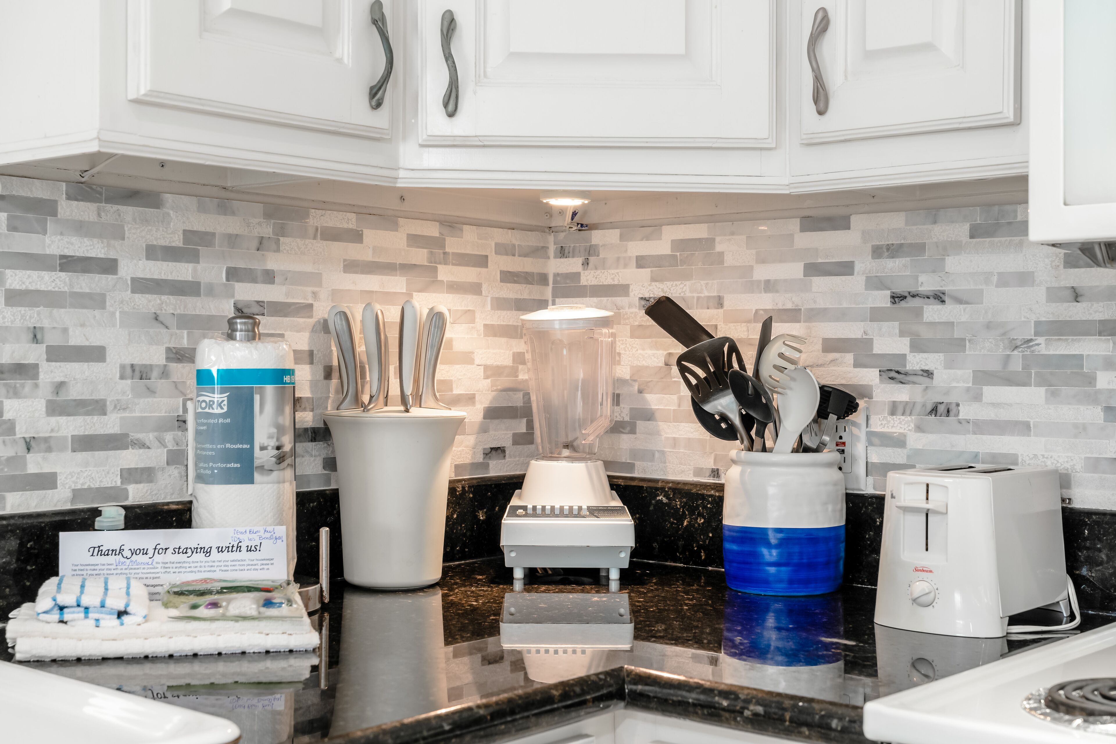 冰箱、微波炉、炉灶、洗碗机