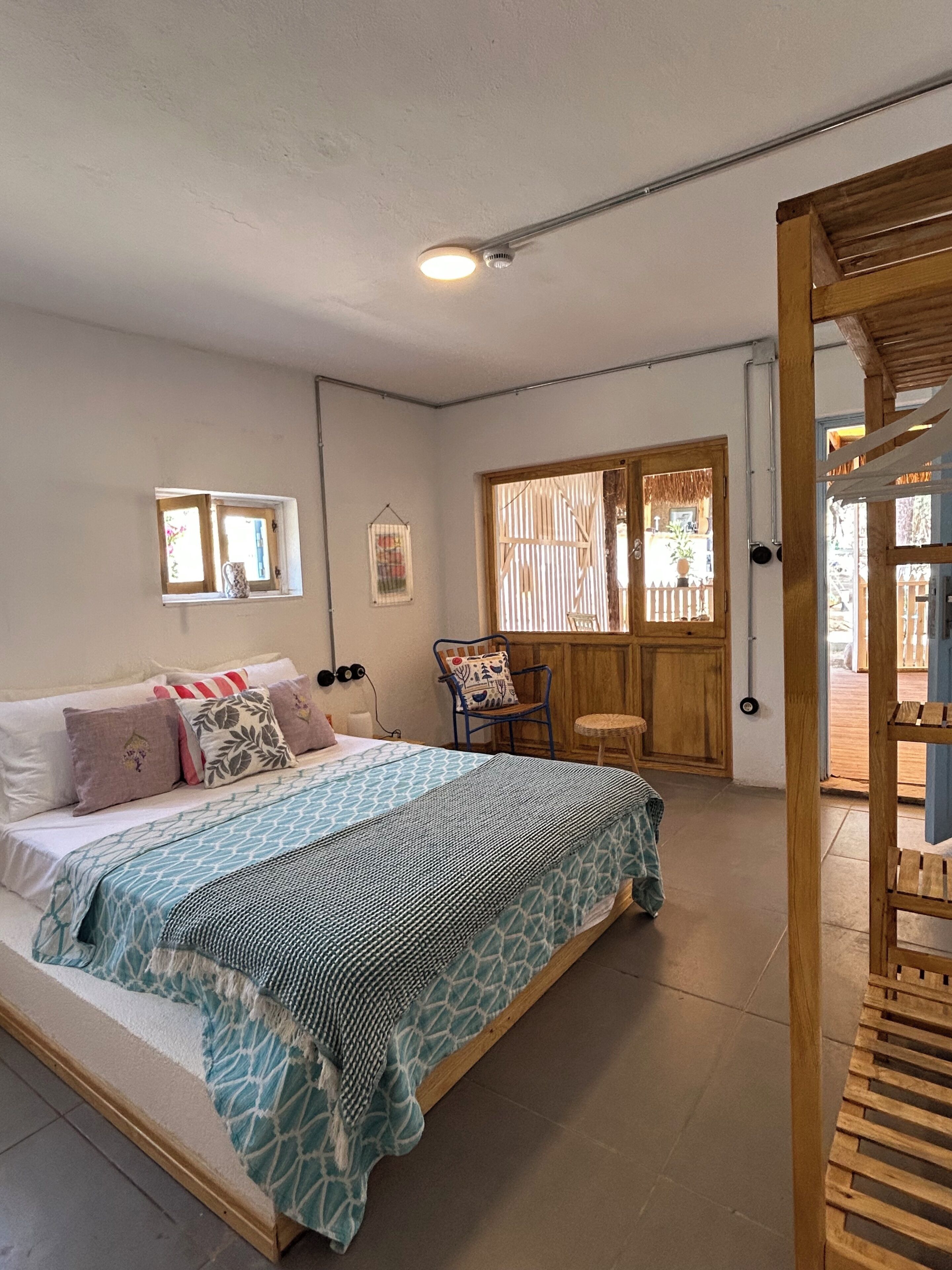 Standard Room, Garden View | Individually decorated, individually furnished, bed sheets