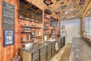 Interior - Lucky Lazy E – Scenic Black Hills Retreat with Bunkhouse, Bar & Pool Table (Lead)