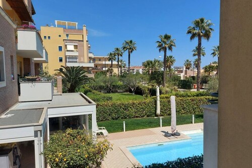 [★300 MT FROM THE SEA★] Terrace, Wifi and Parking.
