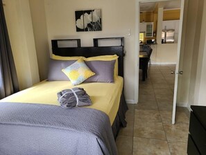 4 Schlafzimmer, Schreibtisch, Bügeleisen/Bügelbrett, kostenloses WLAN