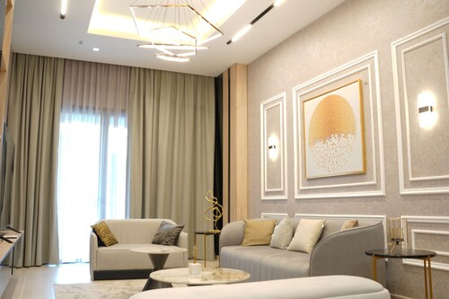 Stylish 1 BR for rent G005