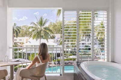 Peppers Beach Club & Spa Palm Cove