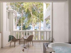 Room - Peppers Beach Club & Spa Palm Cove (Cairns)