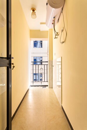 Interior - LUX/Exquisite One bedroom Unit in Kilimani.5 min to YaYa Center & 4.8 km to CBD. (Nairobi)