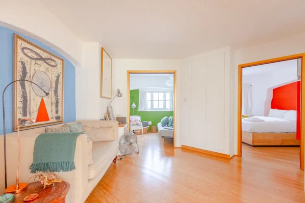 Appartement, plusieurs lits | 2 chambres, draps fournis