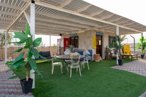 Reception - Camp Sahara (Kalya)