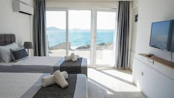 Phòng 2 giường đơn Tiêu chuẩn | Bộ đồ giường cao cấp, minibar, két bảo mật tại phòng, bàn