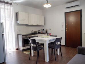 Interior - La Torre - Deluxe Apartment 2 (Santo Stefano di Camastra)