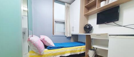 Superior Single Room, Women only