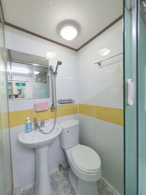 Standard Single Room, 1 Single Bed, Non Smoking, Private Bathroom | Free WiFi - IRich House (Seoul)