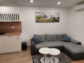 Living room | Smart TV - Apartment Lutikano (Split)
