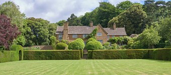 Drakestone House Manor With Breathtaking Cotswolds Views