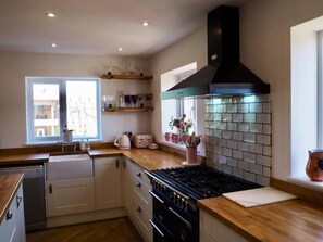 Kühlschrank, Ofen, Geschirrspüler