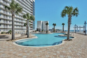 Piscina externa, piscina aquecida