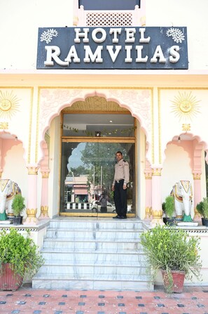 Unclassified image, 3 of 32, button - Hotel Ram Vilas By Fork Plaza (Jaipur)