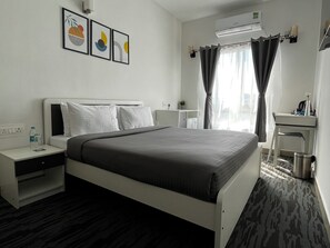 Quarto luxo, 1 cama de casal | 1 quarto, ferros/tábuas de passar roupa, Wi-Fi de cortesia