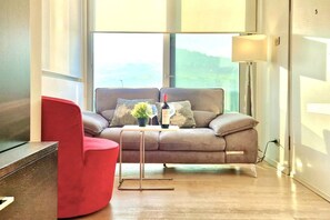 Living area - [Romantic LOFT] Panoramic View by the Sea (Lido di Fermo)