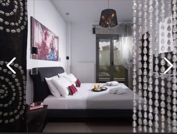 4 bedrooms, desk, free WiFi, bed sheets