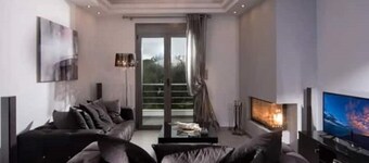 Villa Artzy 200m From the Beach