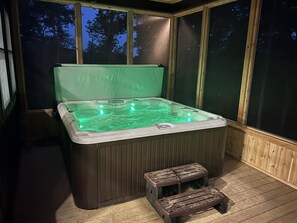 Bain à remous extérieur