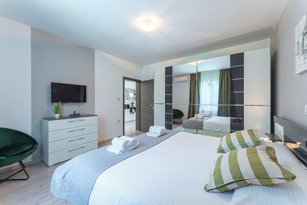 3 bedrooms, iron/ironing board, WiFi, bed sheets - Villa Božac in Cukrići - Haus für 6 Personen (Svetvinčenat)