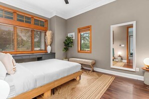 8 bedrooms, iron/ironing board, free WiFi, bed sheets