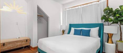 8 bedrooms, iron/ironing board, free WiFi, bed sheets