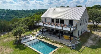 The Point-Hill Country Views-Pool+Hot Tub
